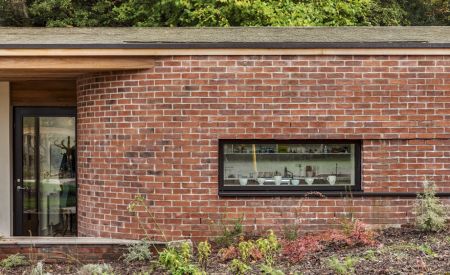 CaSA-The Lantern-Ringwood-brick window-7574-edit-LAND.jpg