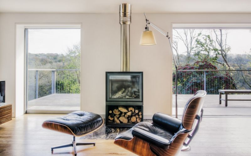 CaSA-Woodvale-Bath-eames lounge chair-10-LAND.JPG