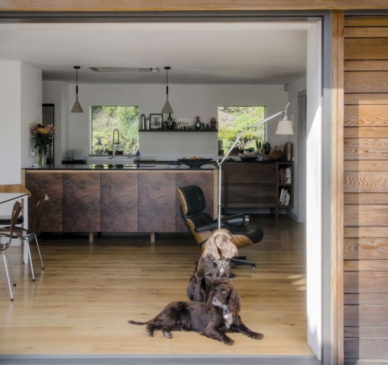 CaSA-Woodvale-Bath-sliding doors-31-SQUARE.JPG
