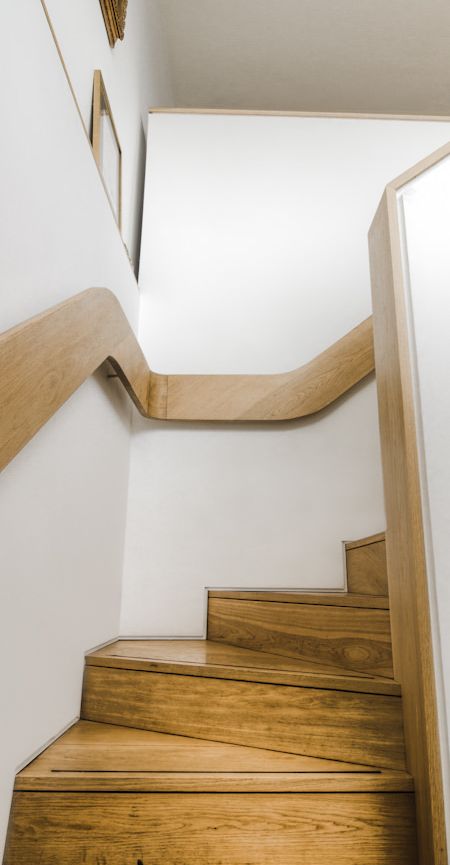CaSA-Woodvale-Bath-timber hand rail-24-TALL.JPG
